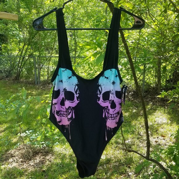 midnight hour Other - NWT Skull One Piece Bathing Suit Size M~ Hot Topic